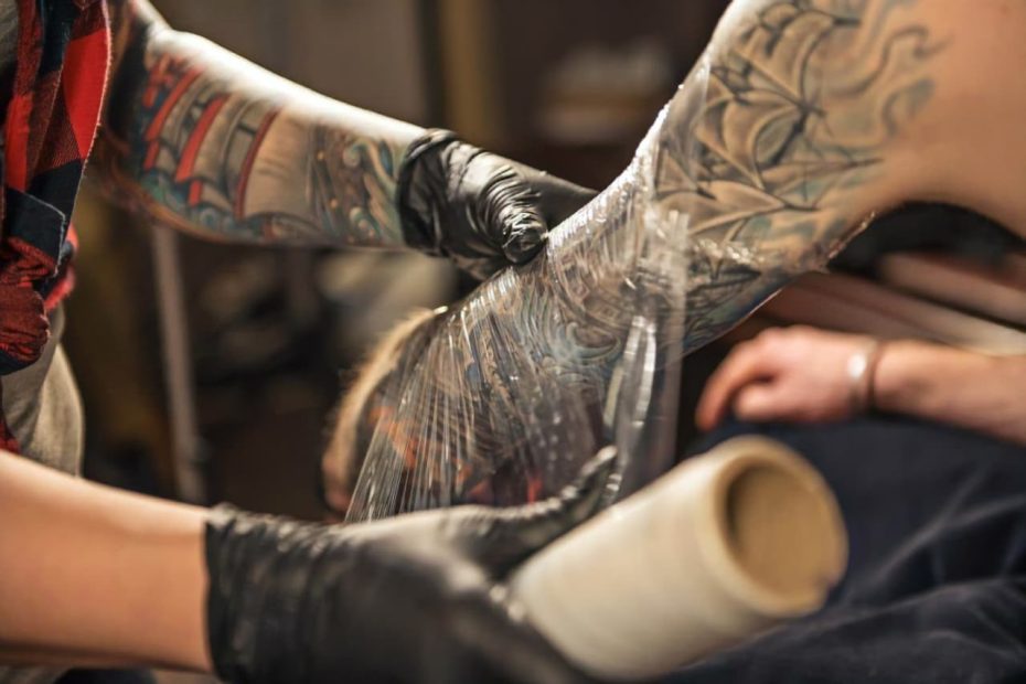 cuidados com a tatuagem de cobertura